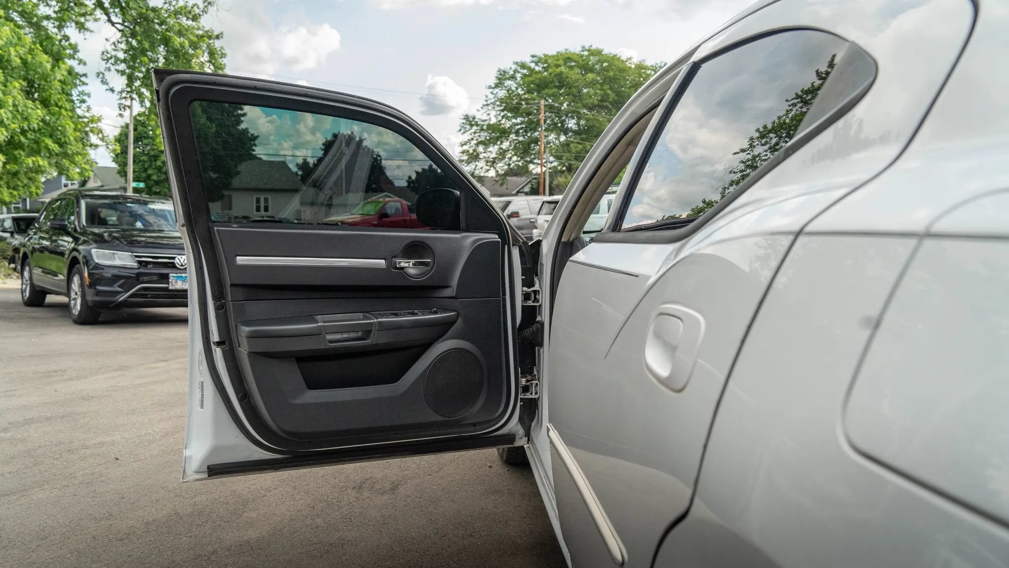 Used 2010 Dodge Charger SXT RWD image 13