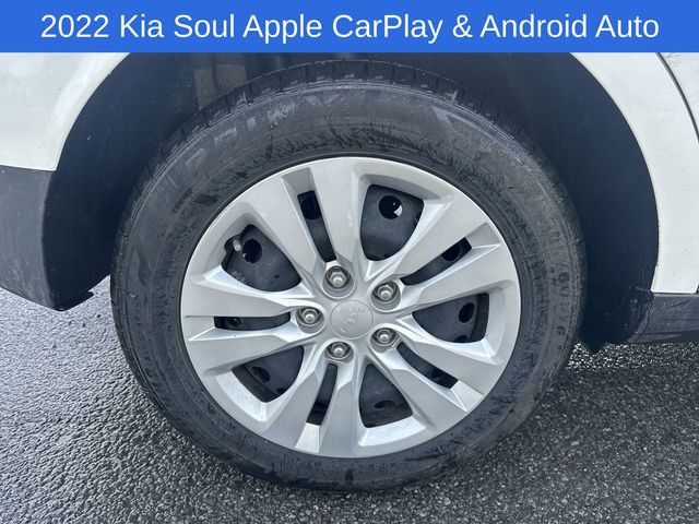 Used 2022 Kia Soul LX image 23