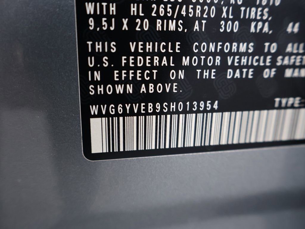 New 2025 Volkswagen ID. Buzz 1st Edition image 48