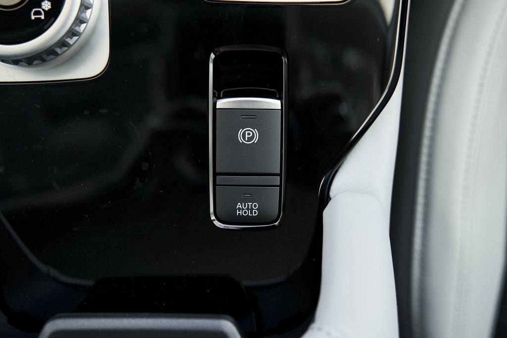 Used 2025 Mitsubishi Outlander SE FWD image 43