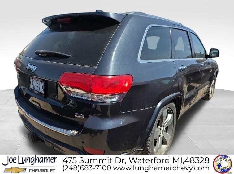 Used 2016 Jeep Grand Cherokee Overland w/ Advanced Technology Group AWD/4WD image 3