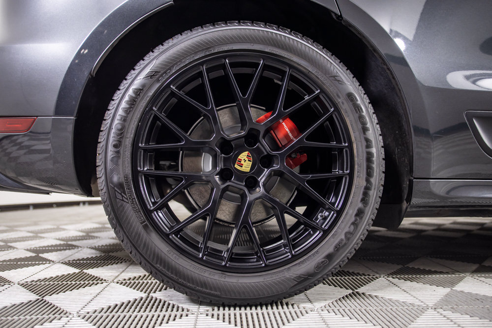 Used 2020 Porsche Macan GTS AWD/4WD image 45