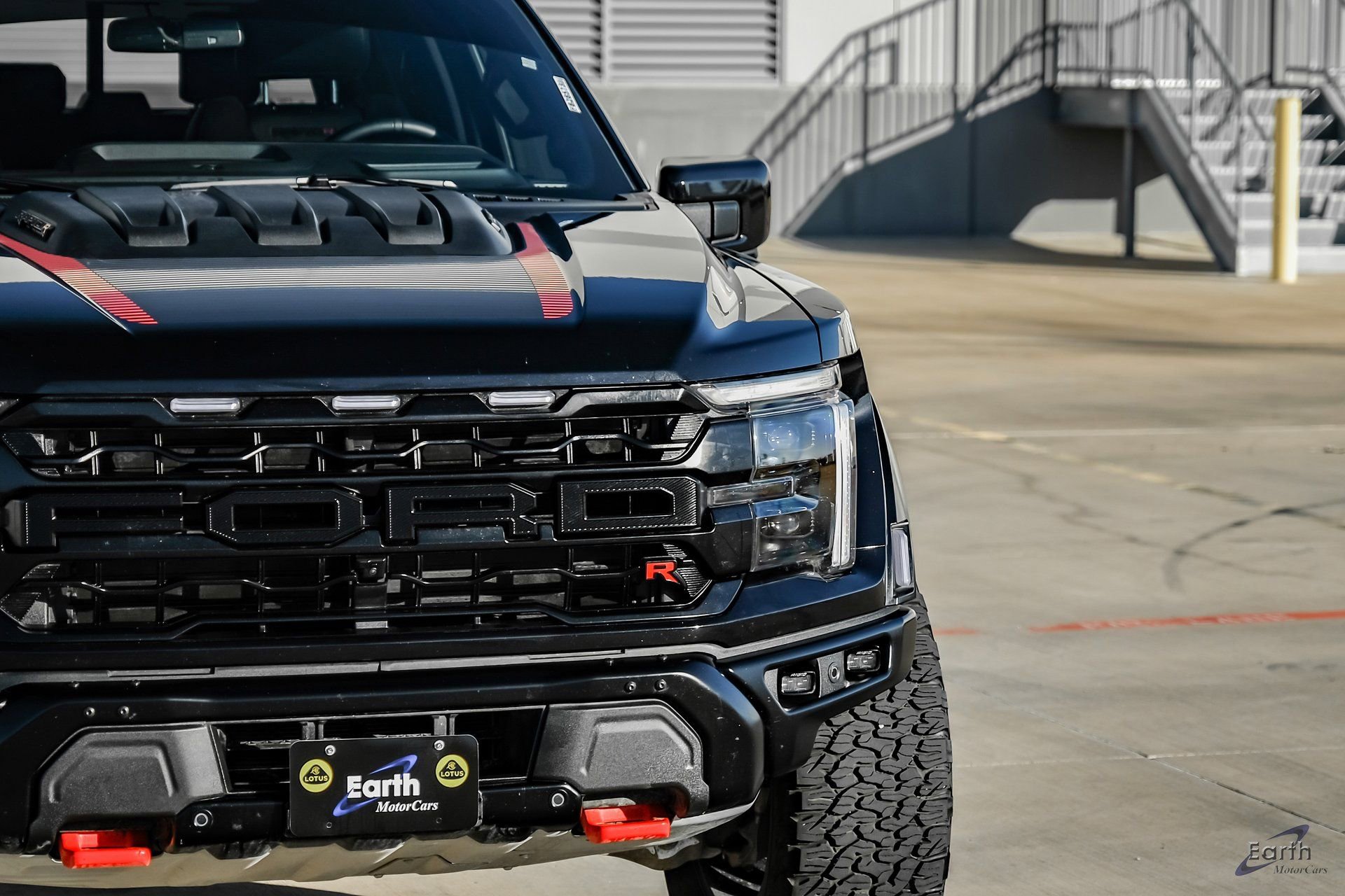 Used 2025 Ford F150 Raptor w/ Equipment Group 803A Raptor R AWD/4WD image 25