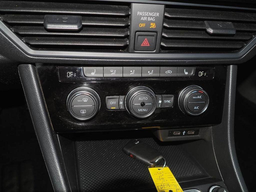 Used 2023 Volkswagen Jetta SE FWD image 14