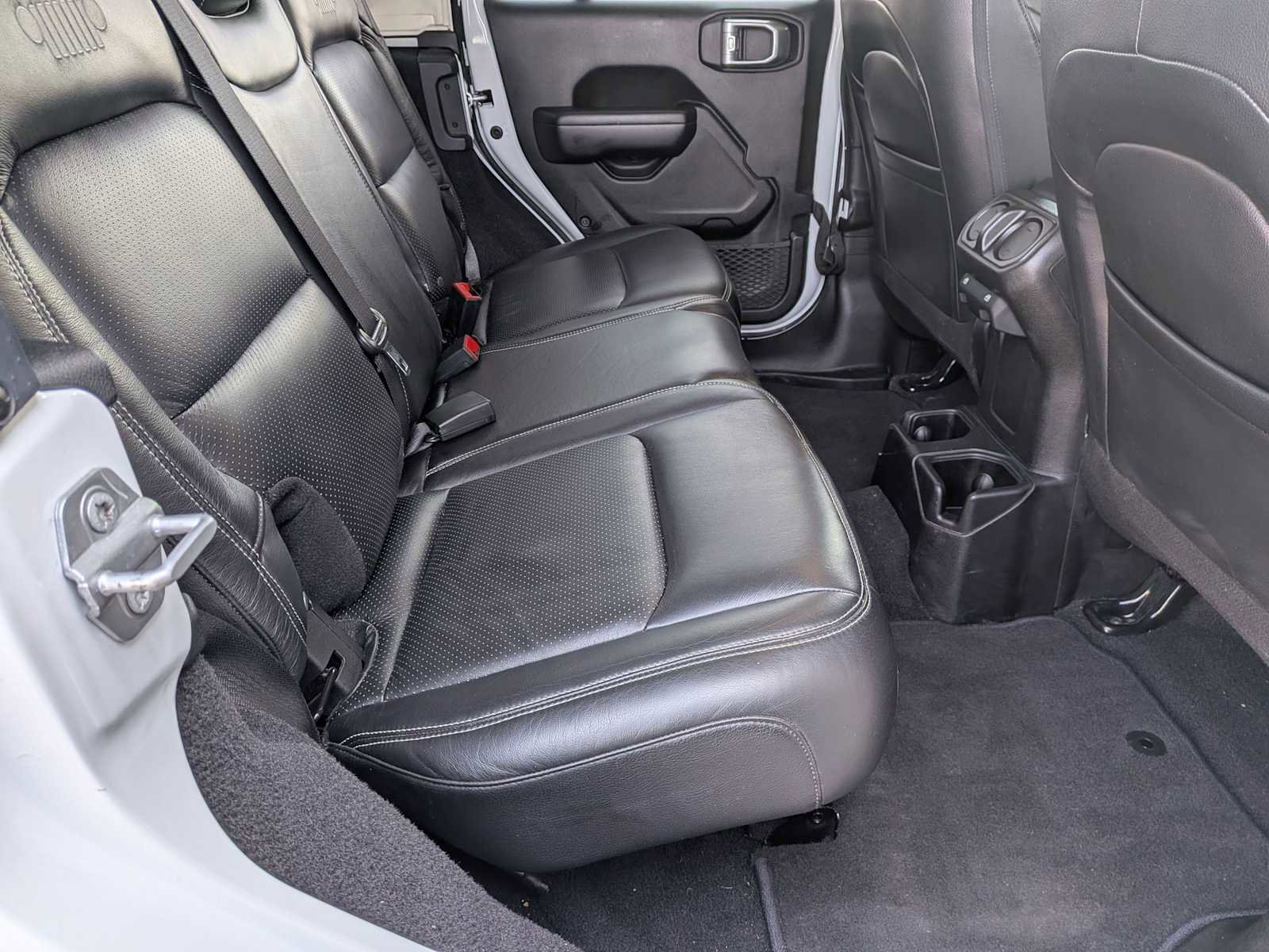 Used 2021 Jeep Wrangler Unlimited Sport image 18