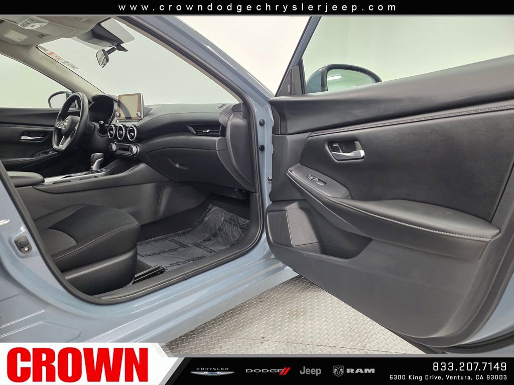 Used 2025 Nissan Sentra SV image 10