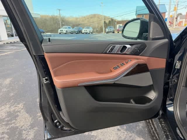 New 2026 BMW X5 xDrive50e w/ Executive Package AWD/4WD image 13