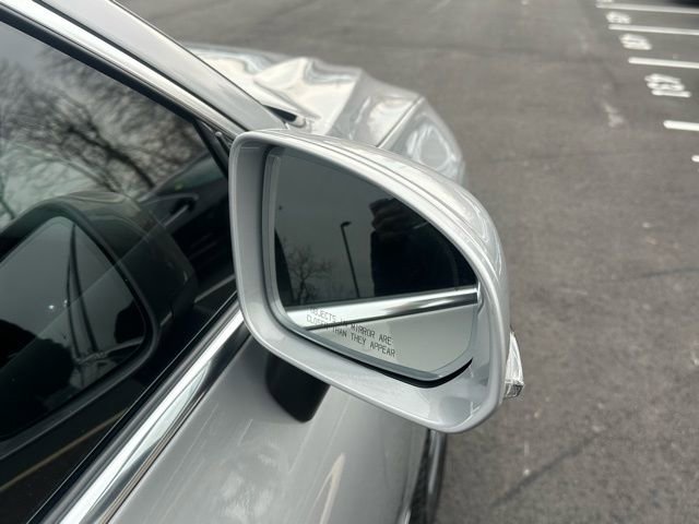 Used 2022 Volvo XC60 B5 Momentum w/ Climate Package image 11