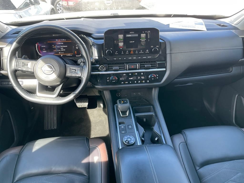 Certified 2023 Nissan Pathfinder Platinum w/ Cargo Package AWD/4WD image 14