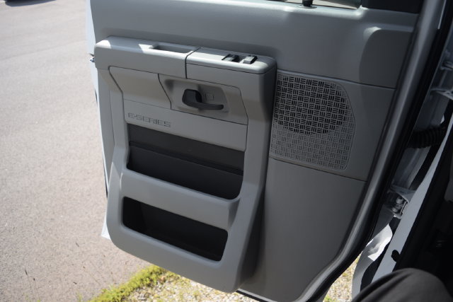 New 2027 Ford E-450 and Econoline 450 Super Duty w/ Power Equipment Group RWD image 9