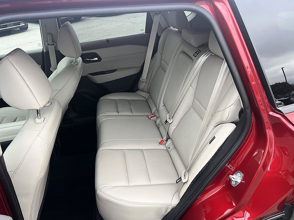 Certified 2023 Nissan Rogue SL w/ SL Premium Package AWD/4WD image 14