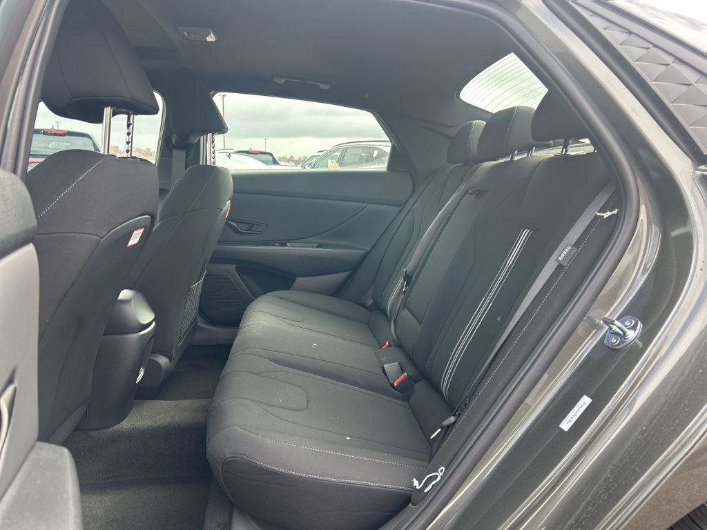 New 2026 Hyundai Elantra SEL Sport Premium image 24