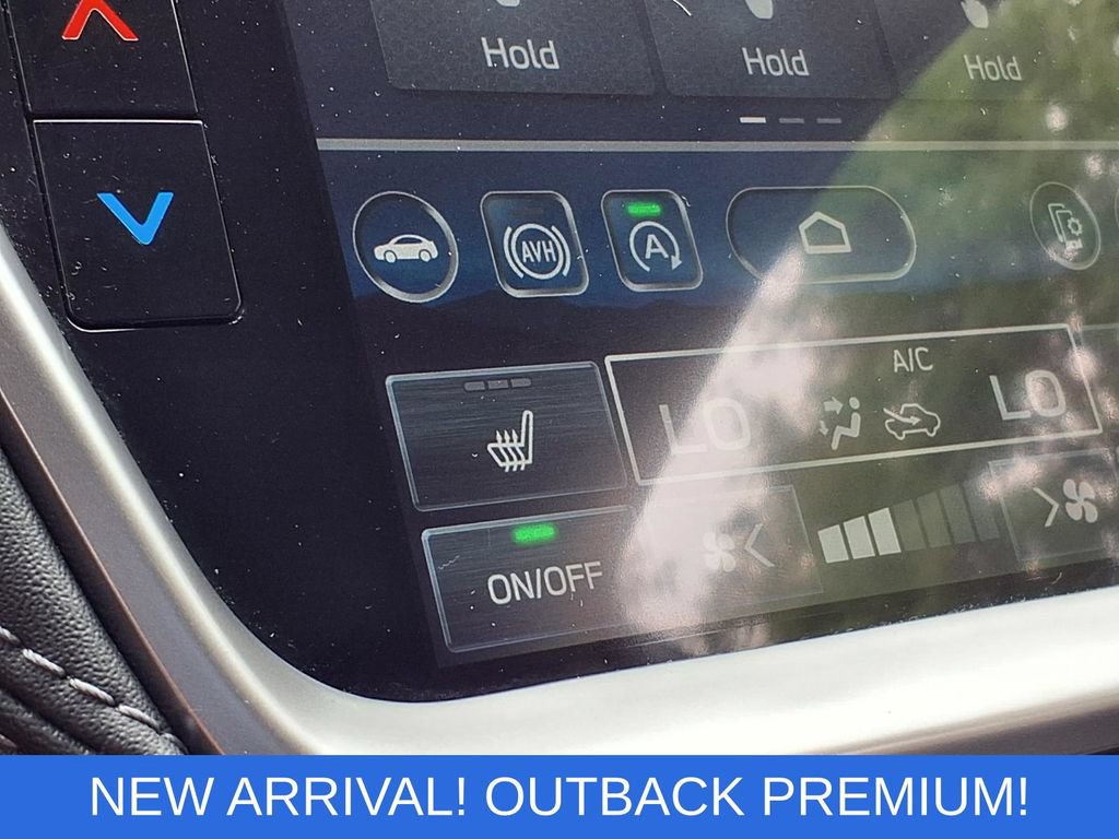 Used 2023 Subaru Outback Premium AWD/4WD image 5