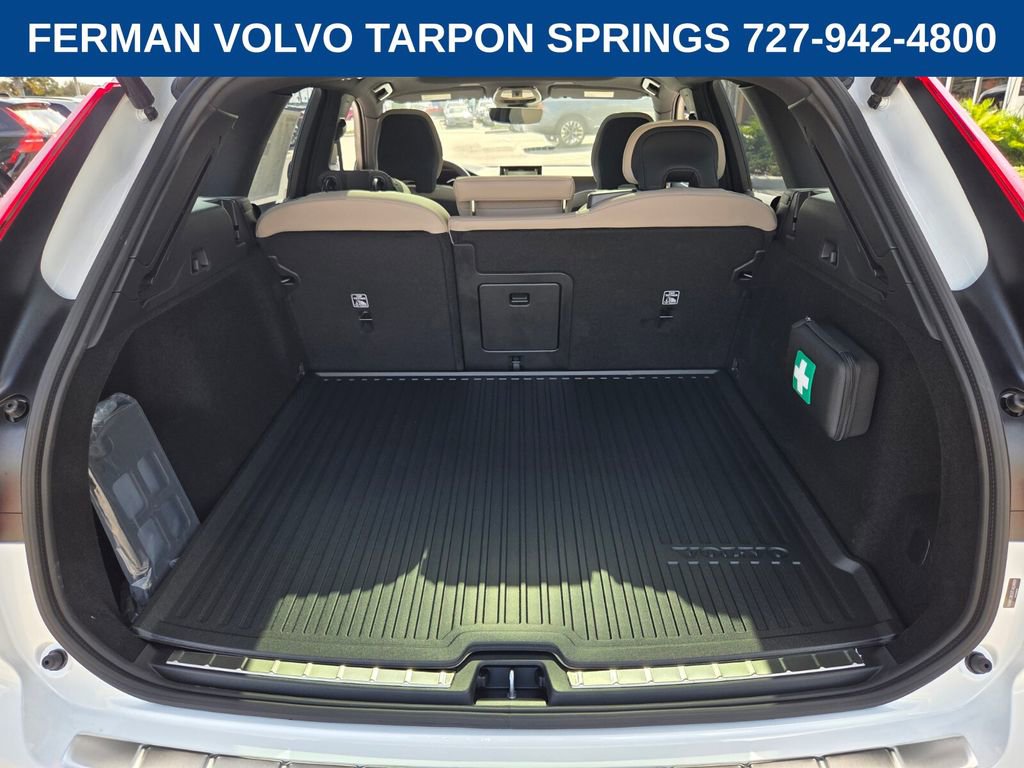 New 2026 Volvo XC60 B5 Plus w/ Protection Package Premier image 18