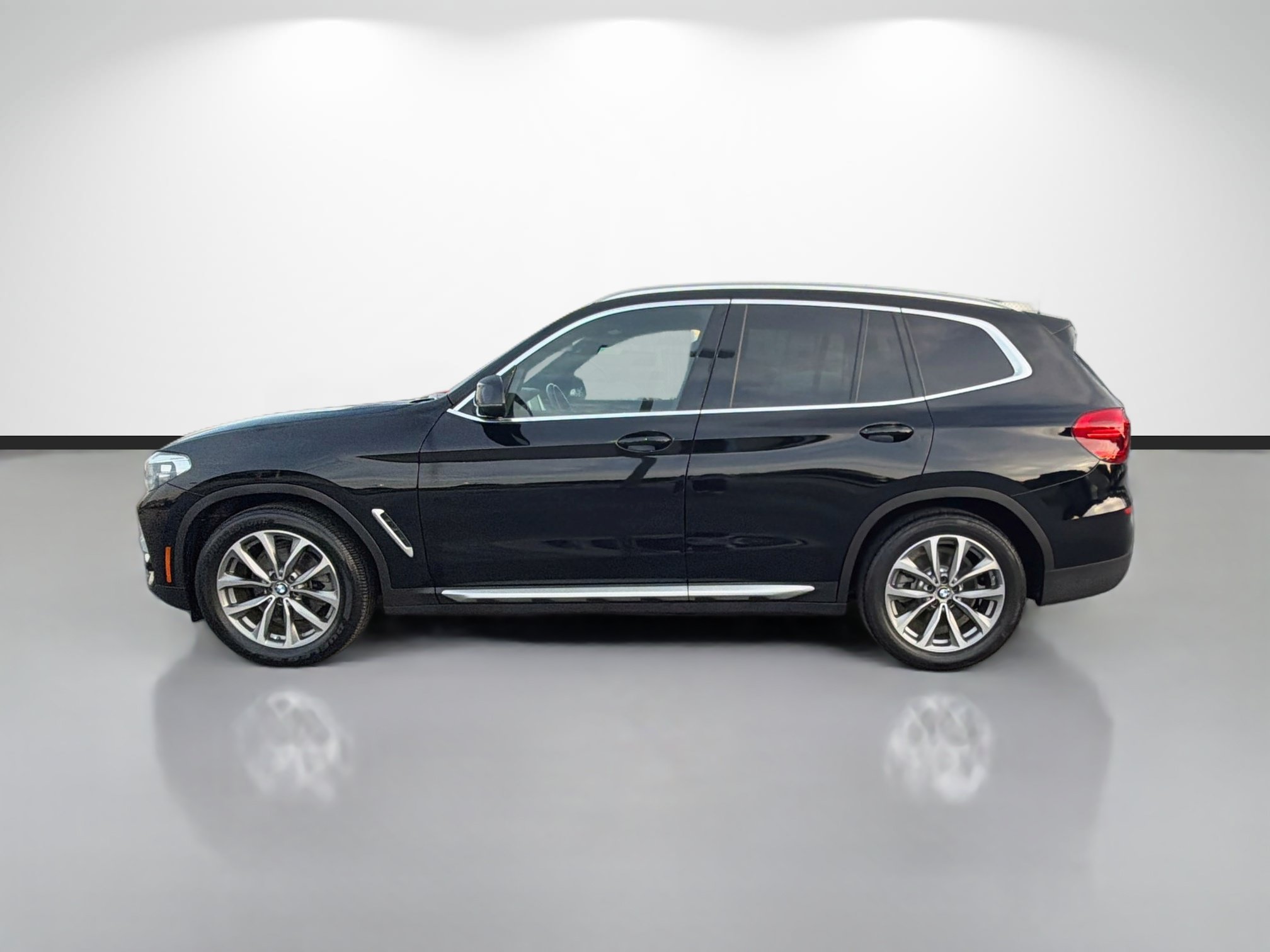 Used 2019 BMW X3 xDrive30i w/ Driving Assistance Package AWD/4WD image 6