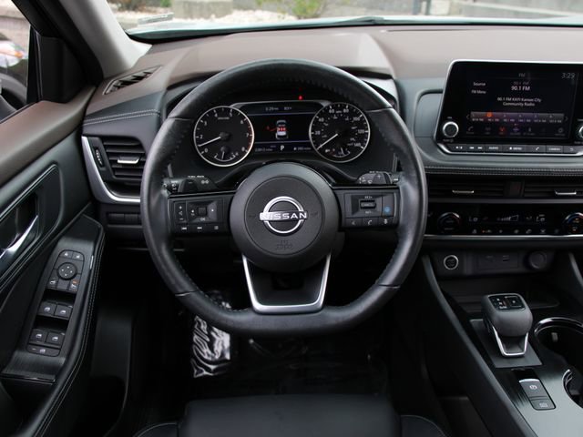 Certified 2023 Nissan Rogue SV w/ SV Premium B Package AWD/4WD image 18
