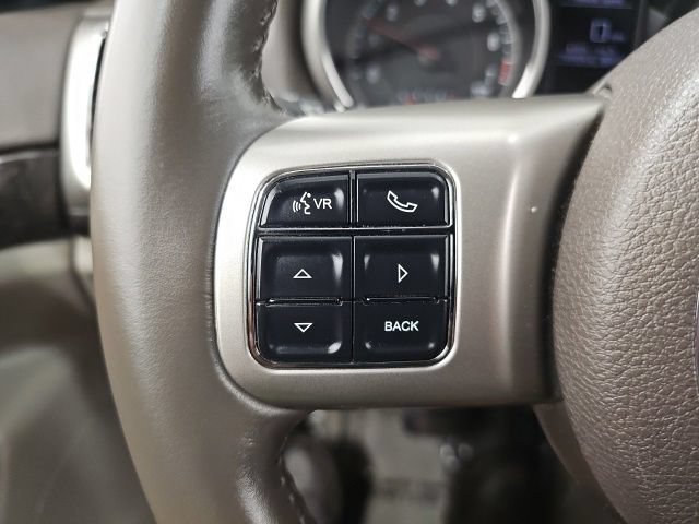Used 2011 Jeep Grand Cherokee Laredo AWD/4WD image 19