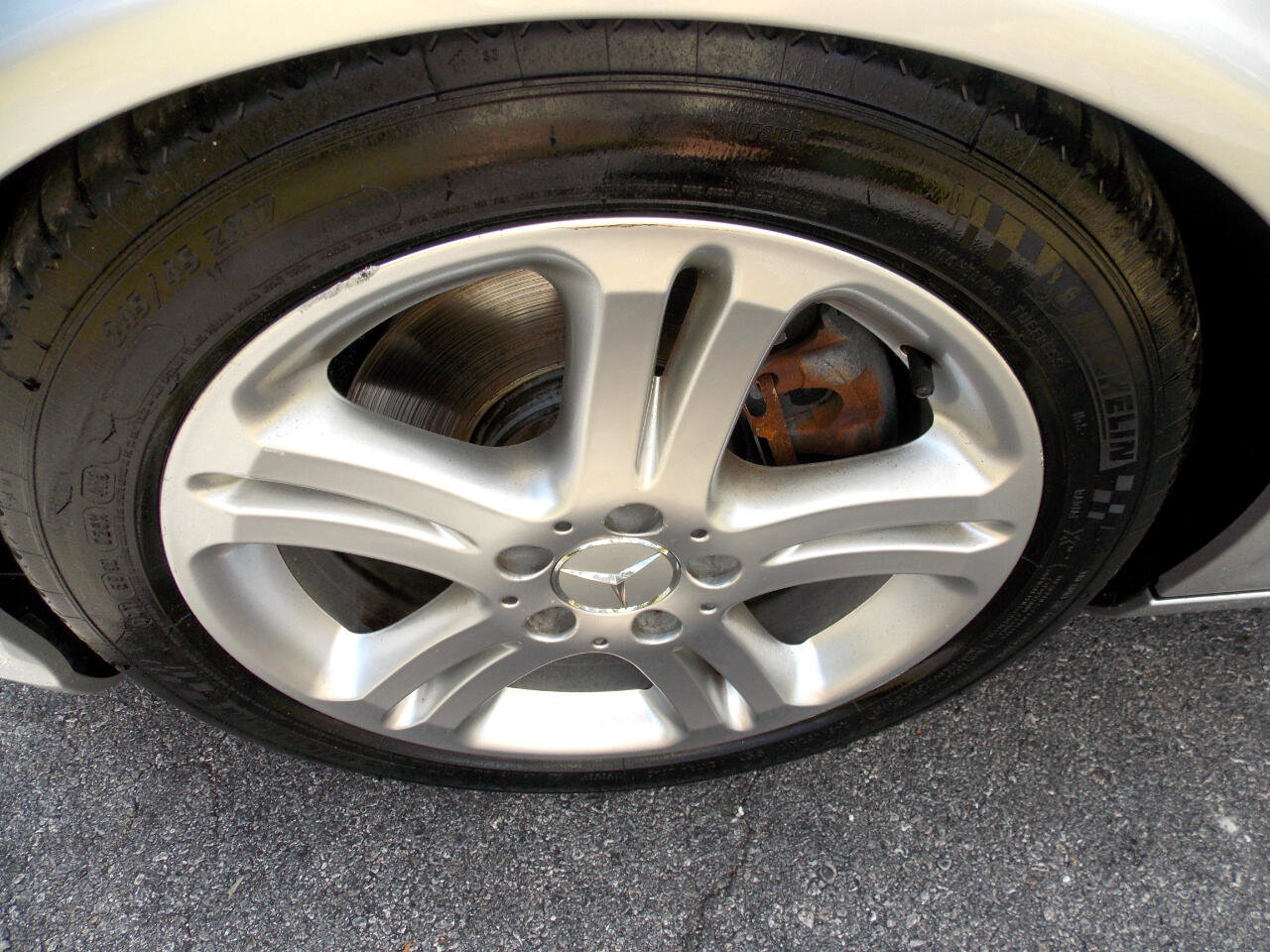 Used 2005 Mercedes-Benz E 500 4MATIC Sedan image 21