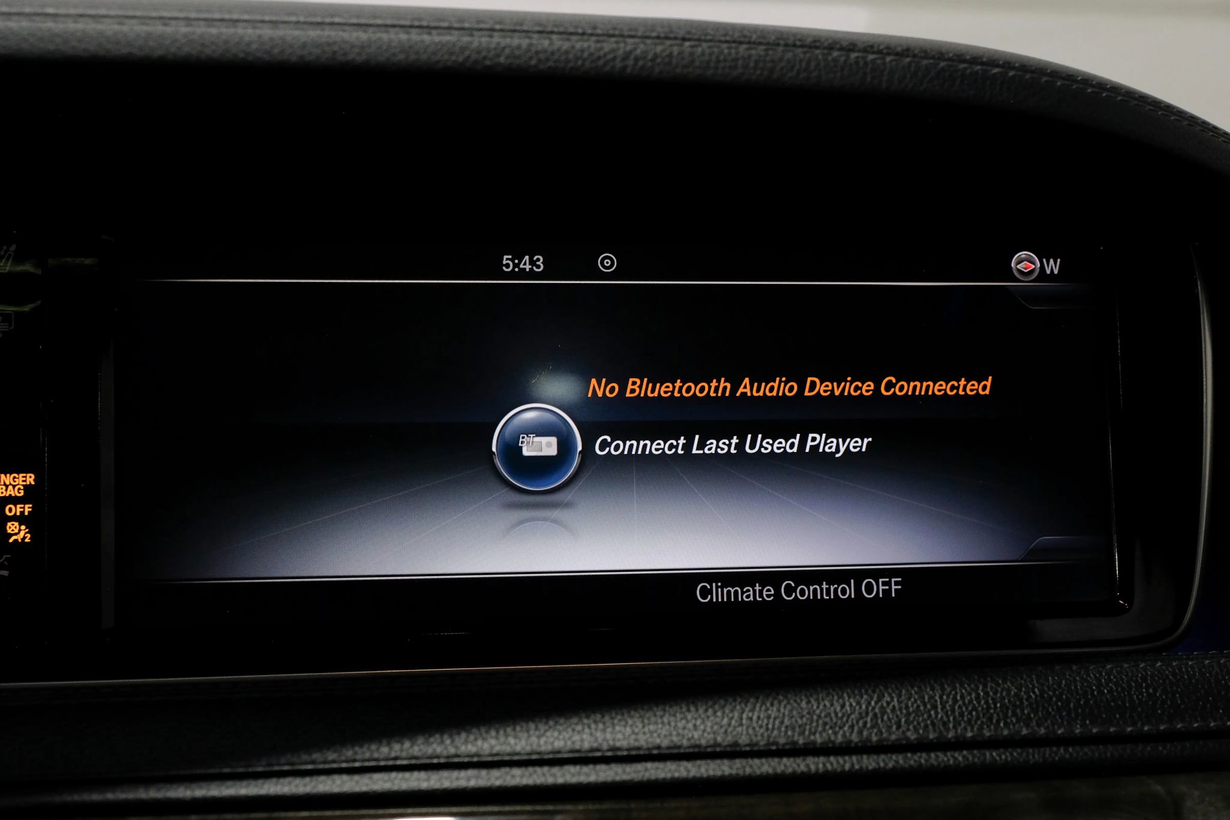 Used 2015 Mercedes-Benz S 550 Sedan w/ Sport Package w/ Sport Package image 37