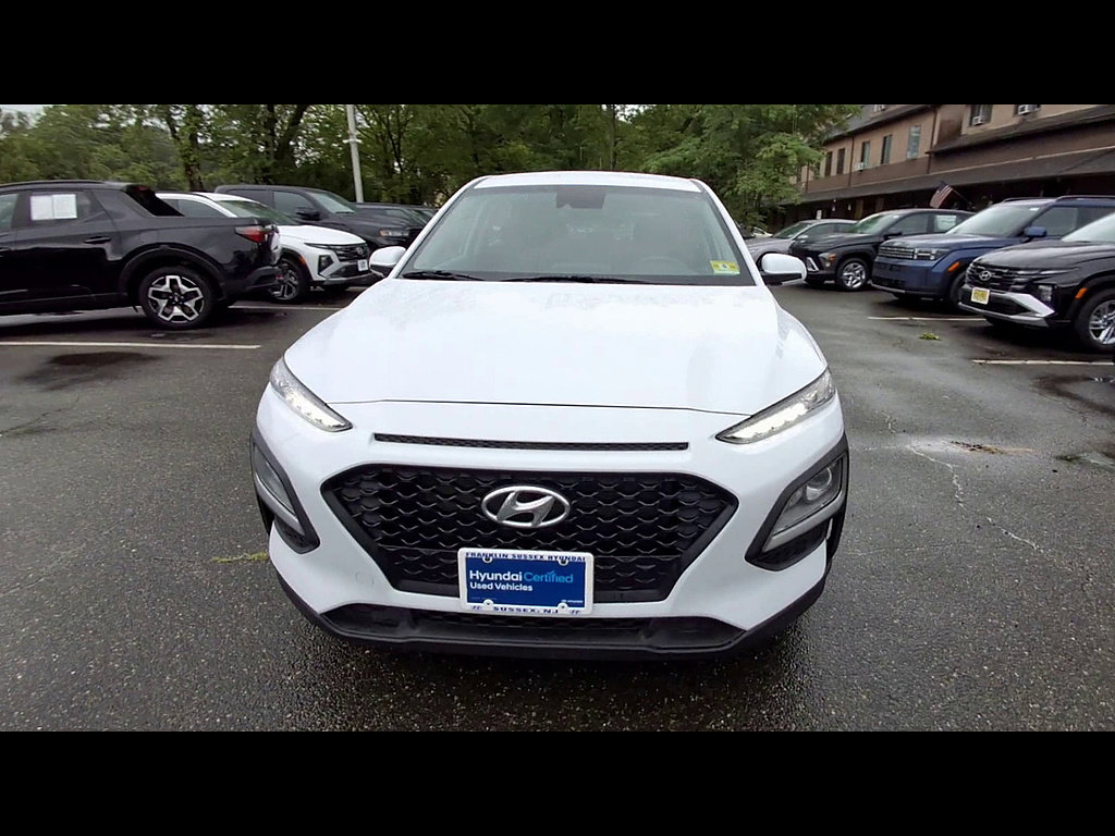 Certified 2021 Hyundai Kona SE w/ Cargo Package AWD/4WD image 3