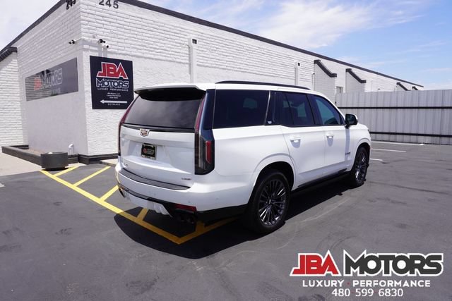 Used 2023 Cadillac Escalade V AWD/4WD image 23