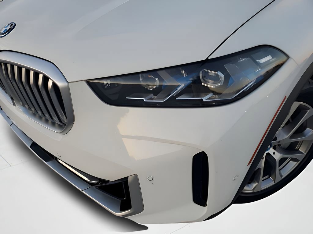 Used 2025 BMW X5 xDrive50e image 17