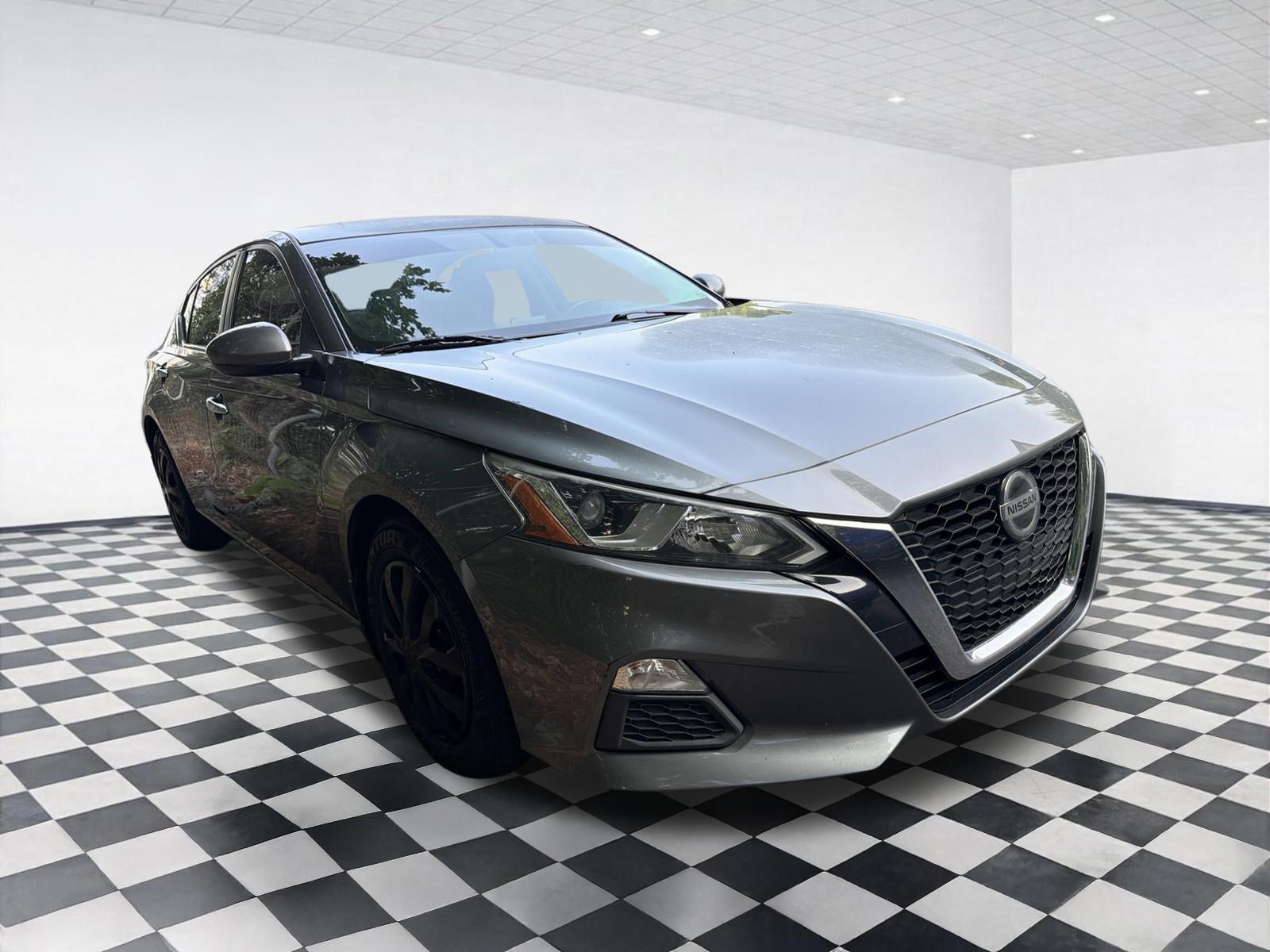Used 2019 Nissan Altima 2.5 S FWD image 3