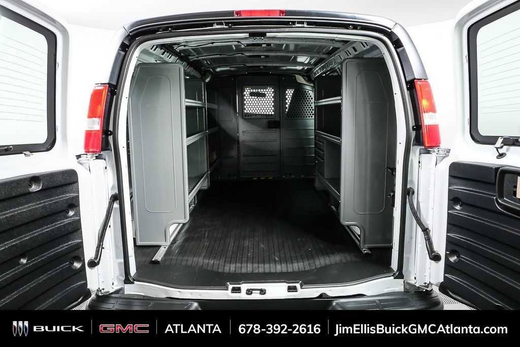 New 2025 GMC Savana 2500 w/ Driver Convenience Package RWD image 24