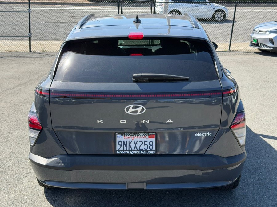 Used 2024 Hyundai Kona SEL FWD image 6