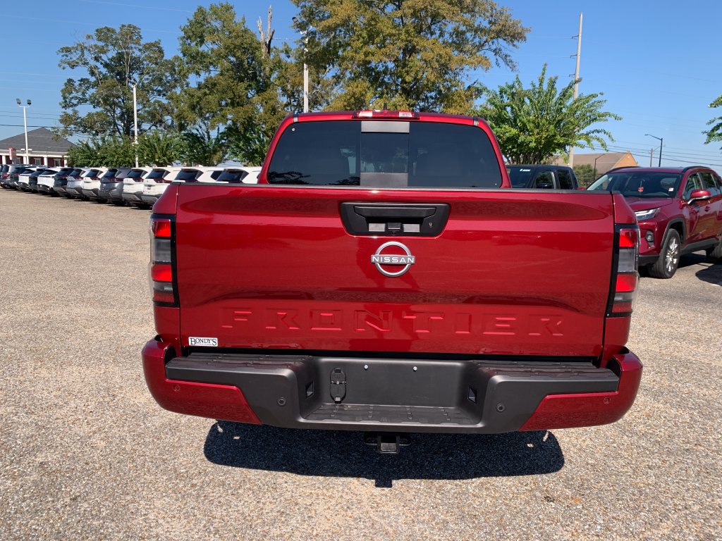 Used 2025 Nissan Frontier SV w/ SV Convenience Package RWD image 6
