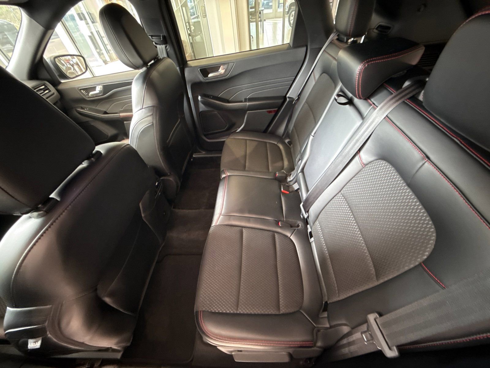 Used 2025 Ford Escape ST-Line AWD/4WD image 12