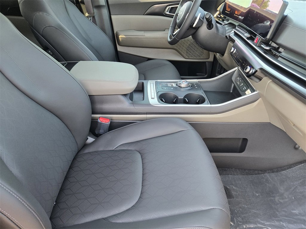 New 2026 Kia Carnival LXS image 10