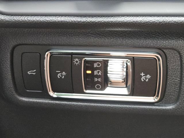 New 2025 Lincoln Corsair FWD w/ Equipment Group 101A image 15