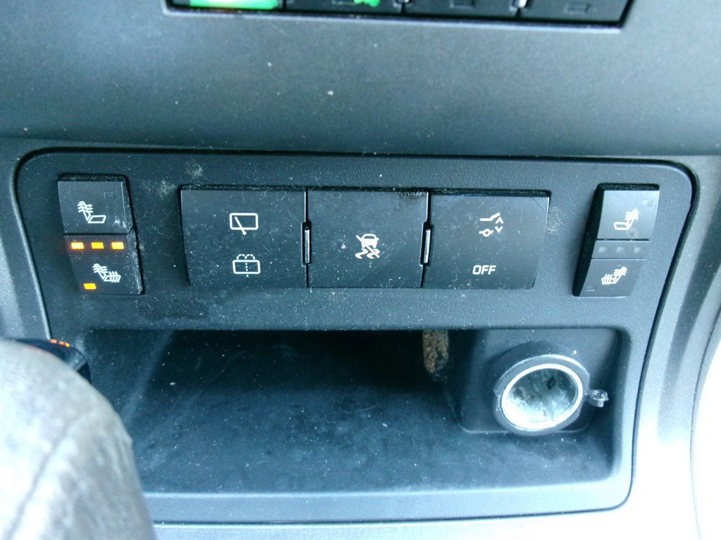 Used 2009 Chevrolet Traverse LT image 37