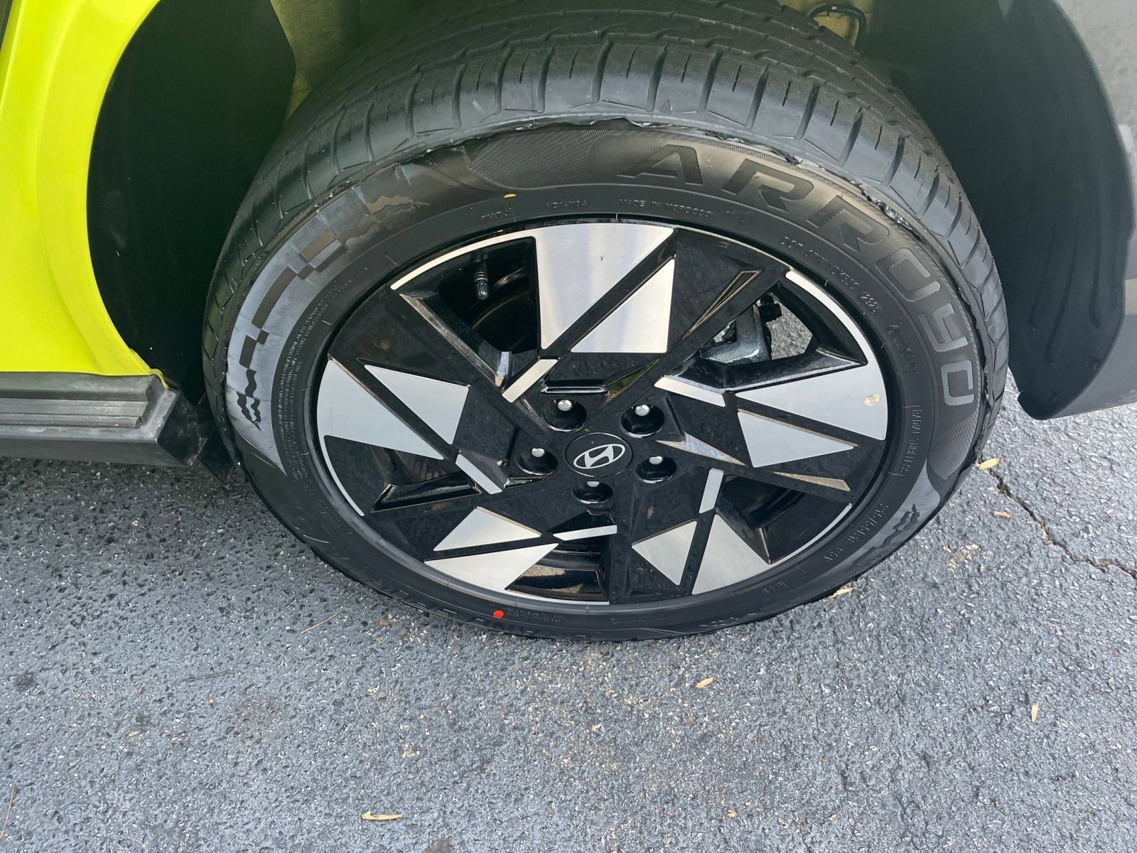 Used 2025 Hyundai Kona SEL image 23