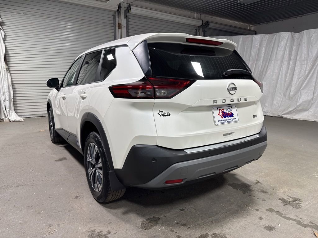 Used 2023 Nissan Rogue SV image 5