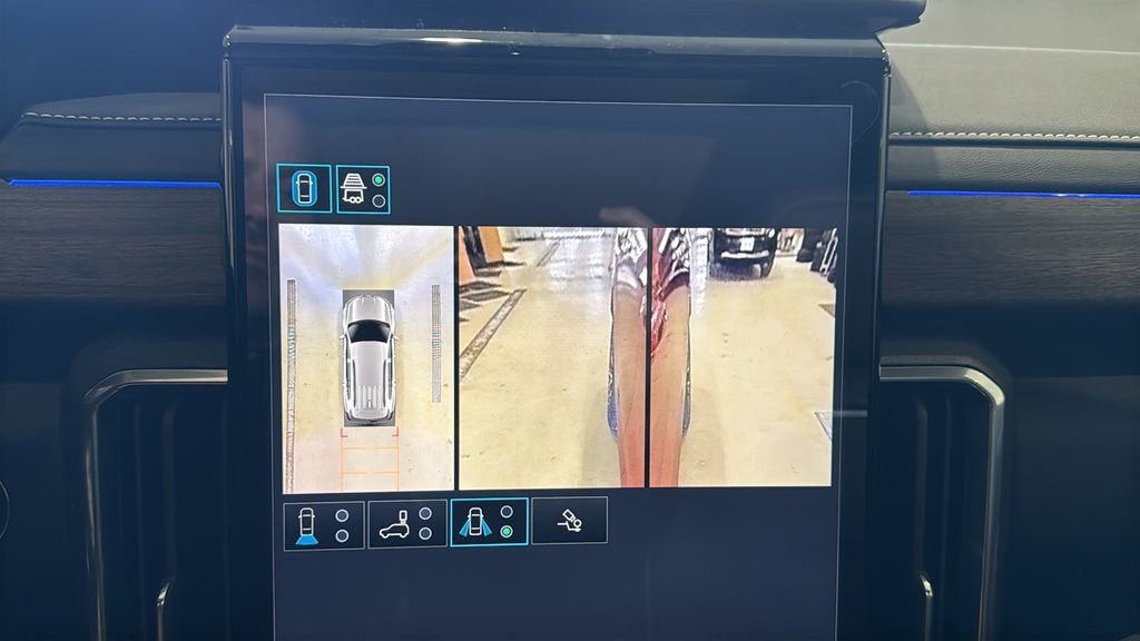 New 2026 GMC Acadia Denali Ultimate w/ LPO, Floor Liner Package AWD/4WD image 45
