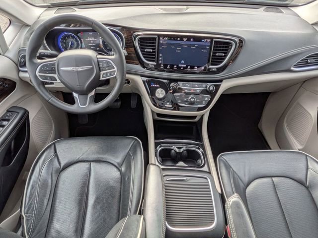 Certified 2023 Chrysler Pacifica Limited image 29
