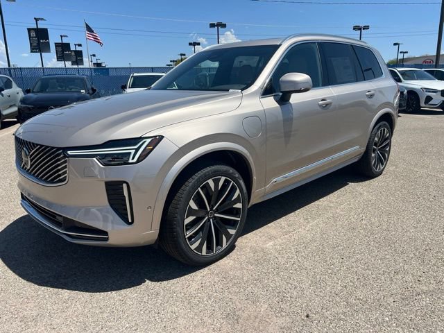 New 2026 Volvo XC90 T8 Plus w/ Protection Package Premier AWD/4WD image 7