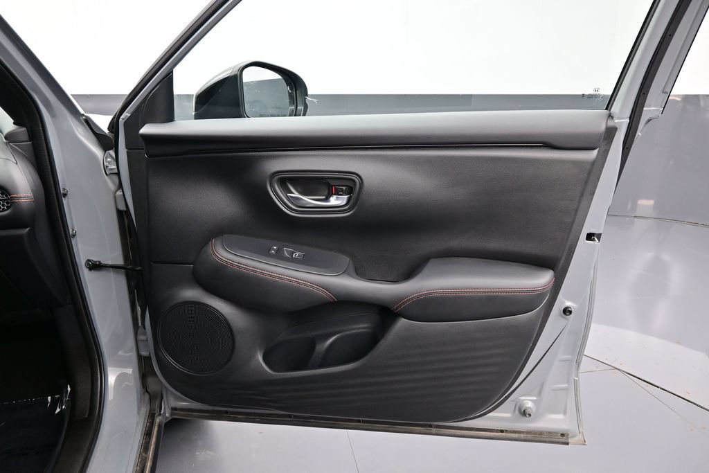 Used 2025 Honda HR-V Sport image 32