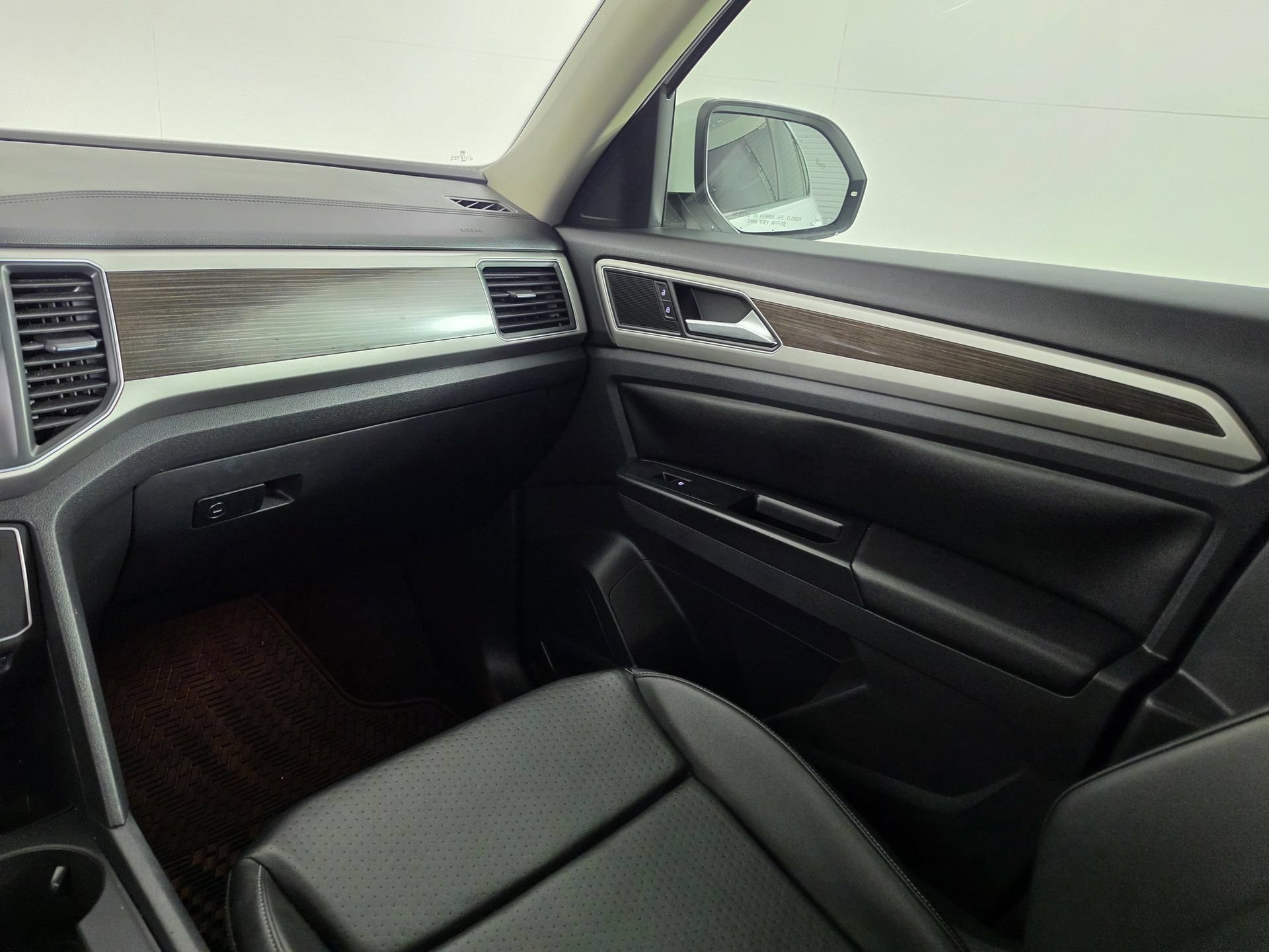 Used 2019 Volkswagen Atlas SE FWD image 34
