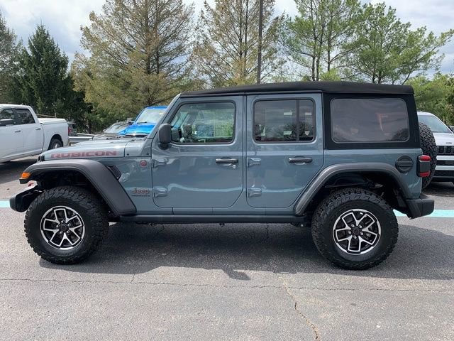 Used 2024 Jeep Wrangler Unlimited Rubicon w/ Convenience Group image 2