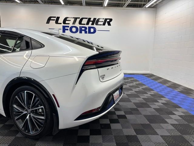 Used 2023 Toyota Prius Limited image 8