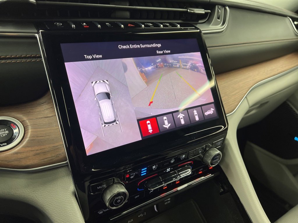 Used 2022 Jeep Grand Cherokee L Summit w/ Advanced Protech Group IV image 20