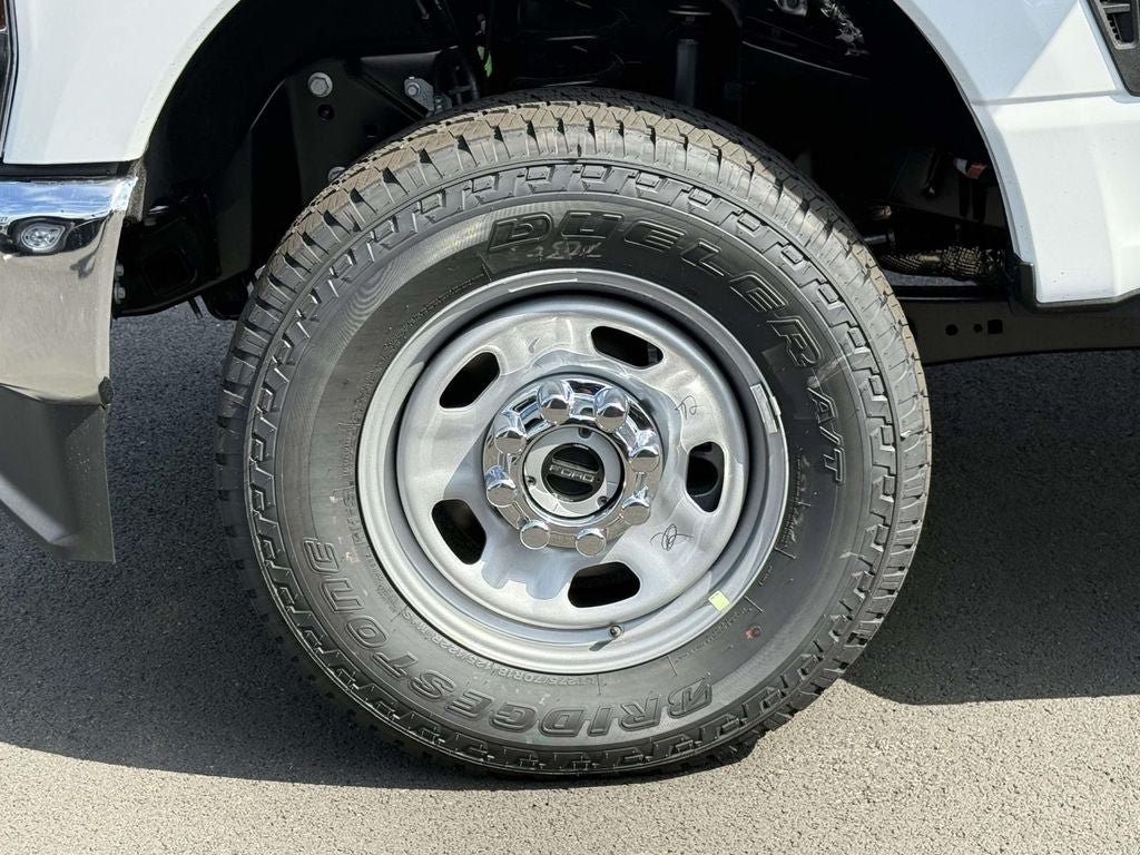 New 2026 Ford F350 XL w/ FX4 Off-Road Package AWD/4WD image 7