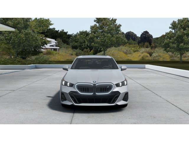 New 2026 BMW i5 eDrive40 w/ M Sport Package image 3