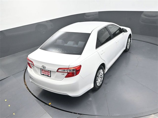 Used 2012 Toyota Camry LE image 25