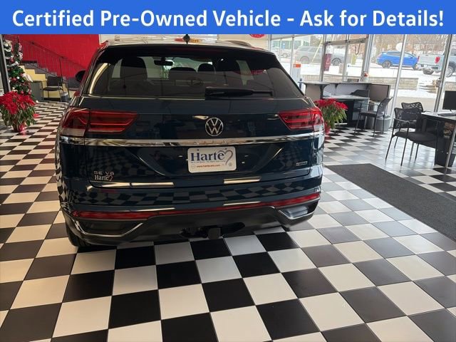 Certified 2022 Volkswagen Atlas Cross Sport SE image 8