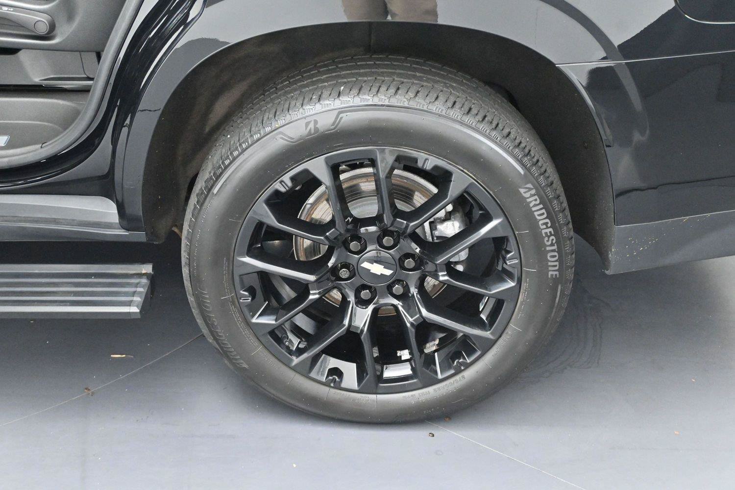 Used 2023 Chevrolet Tahoe High Country AWD/4WD image 34