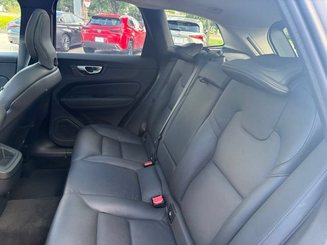 Used 2025 Volvo XC60 B5 Plus AWD/4WD image 35